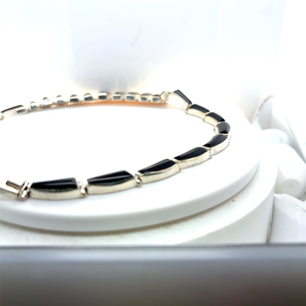 Necklace - Picture 2 of 7